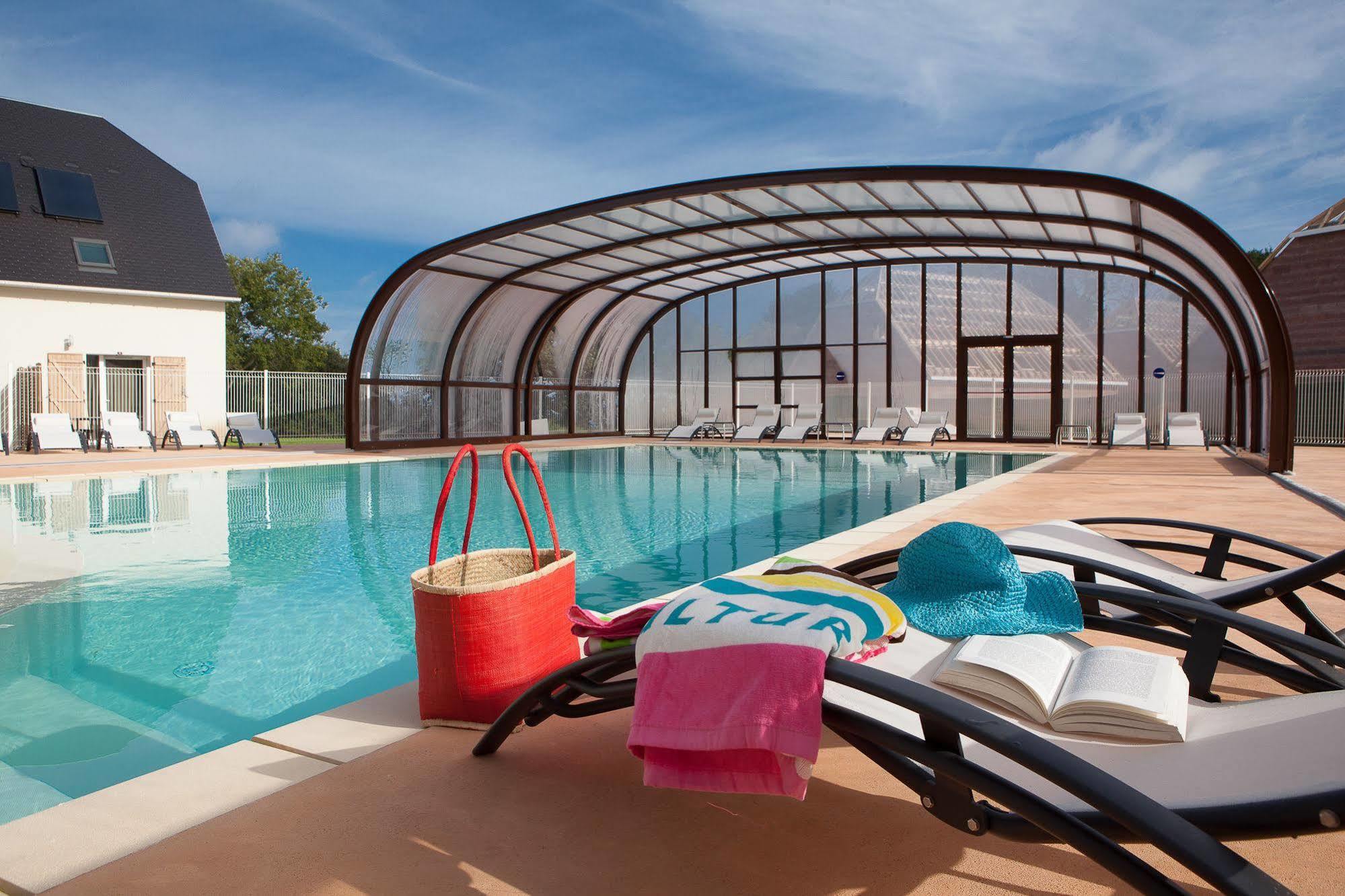 Vacanceole - Le Domaine De La Corniche - Deauville Sud Auberville Exterior photo
